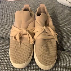 SM ballerina pink sneakers